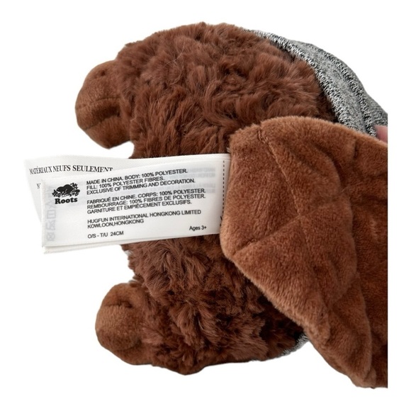 Roots Buddy The Beaver Stuffie - Picture 4 of 9